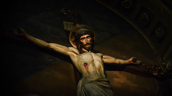 Por que Jesus Cristo foi condenado à crucificação?